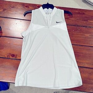 Women’s gray Nike gold dri-fit sleeveless shirt size Large